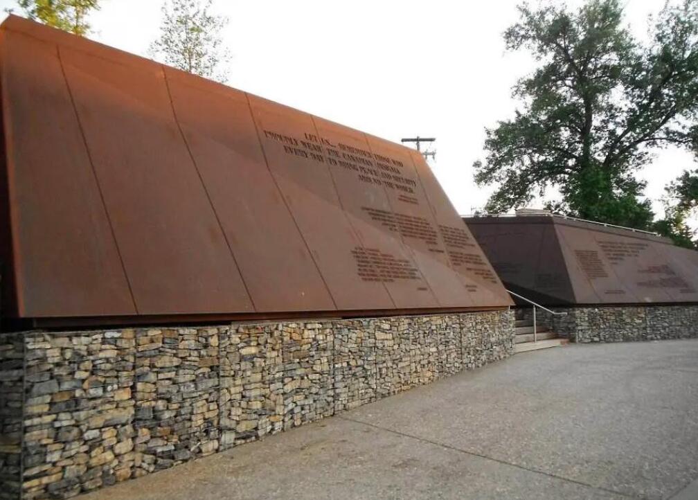 马山耐候钢板挡土墙